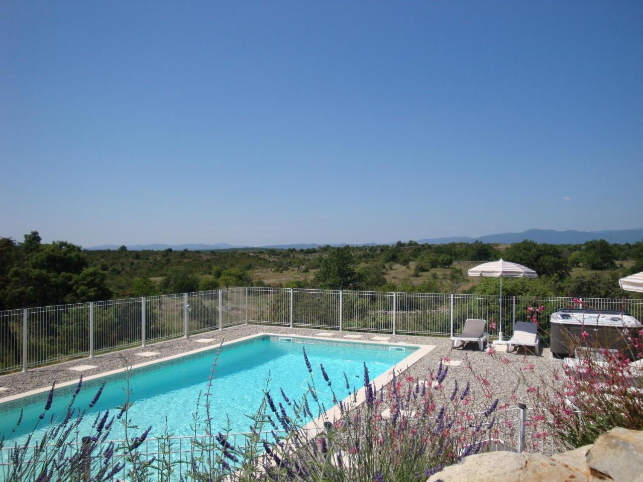 Les Villas de Perret Joyeuse Exterior foto